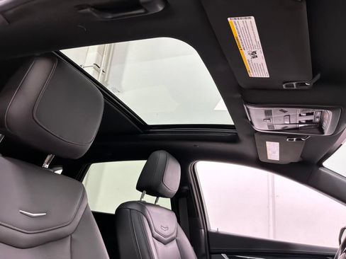 Used 2024 Cadillac XT5 Premium Luxury w/ Technology Package AWD/4WD image 24