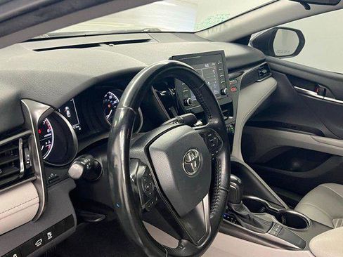 Certified 2022 Toyota Camry SE image 7
