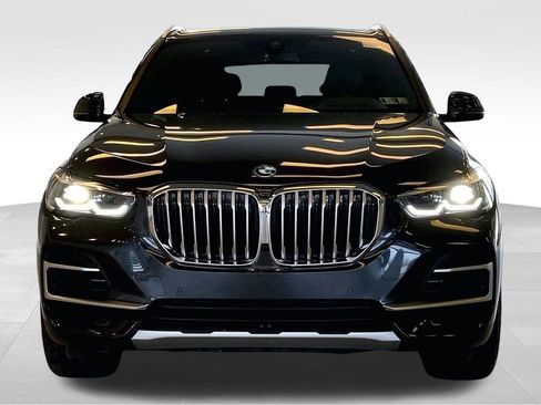 Used 2023 BMW X5 xDrive40i w/ Luxury Seating Package image 3