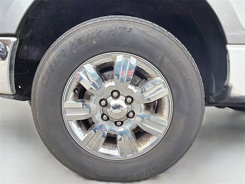 Used 2011 Ford F150 XLT w/ XLT Chrome Pkg image 26