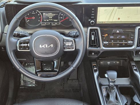Certified 2023 Kia Sorento EX image 10