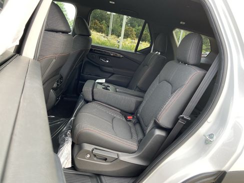 New 2026 Honda Pilot Sport image 15