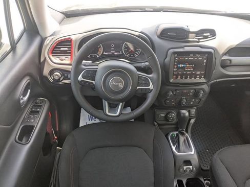Used 2023 Jeep Renegade Trailhawk w/ Trailer Tow Group AWD/4WD image 28
