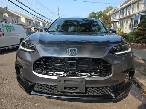 Used 2024 Honda HR-V EX-L image 2
