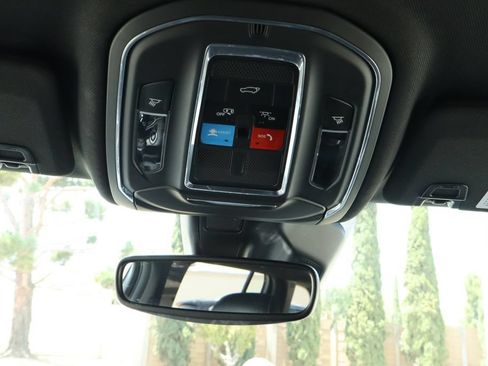 Used 2023 Jeep Grand Cherokee Altitude AWD/4WD image 31