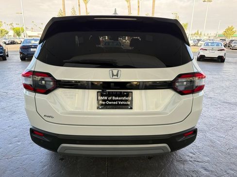 Used 2025 Honda Pilot EX-L image 4