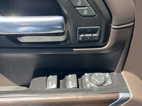 Used 2020 GMC Sierra 3500 SLT w/ SLT Premium Plus Package AWD/4WD image 9