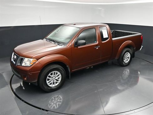 Used 2017 Nissan Frontier SV w/ SV Value Truck Package AWD/4WD image 20
