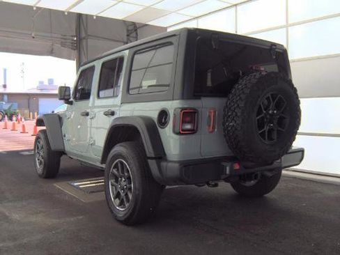 Used 2024 Jeep Wrangler Willys image 5
