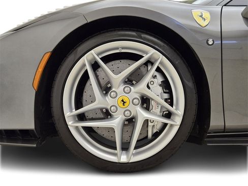 Used 2020 Ferrari F8 Tributo image 13