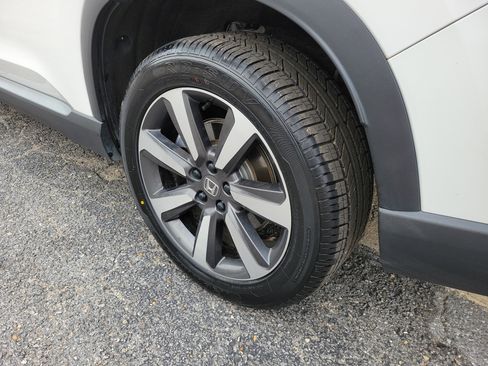 Used 2025 Honda Pilot Touring image 27