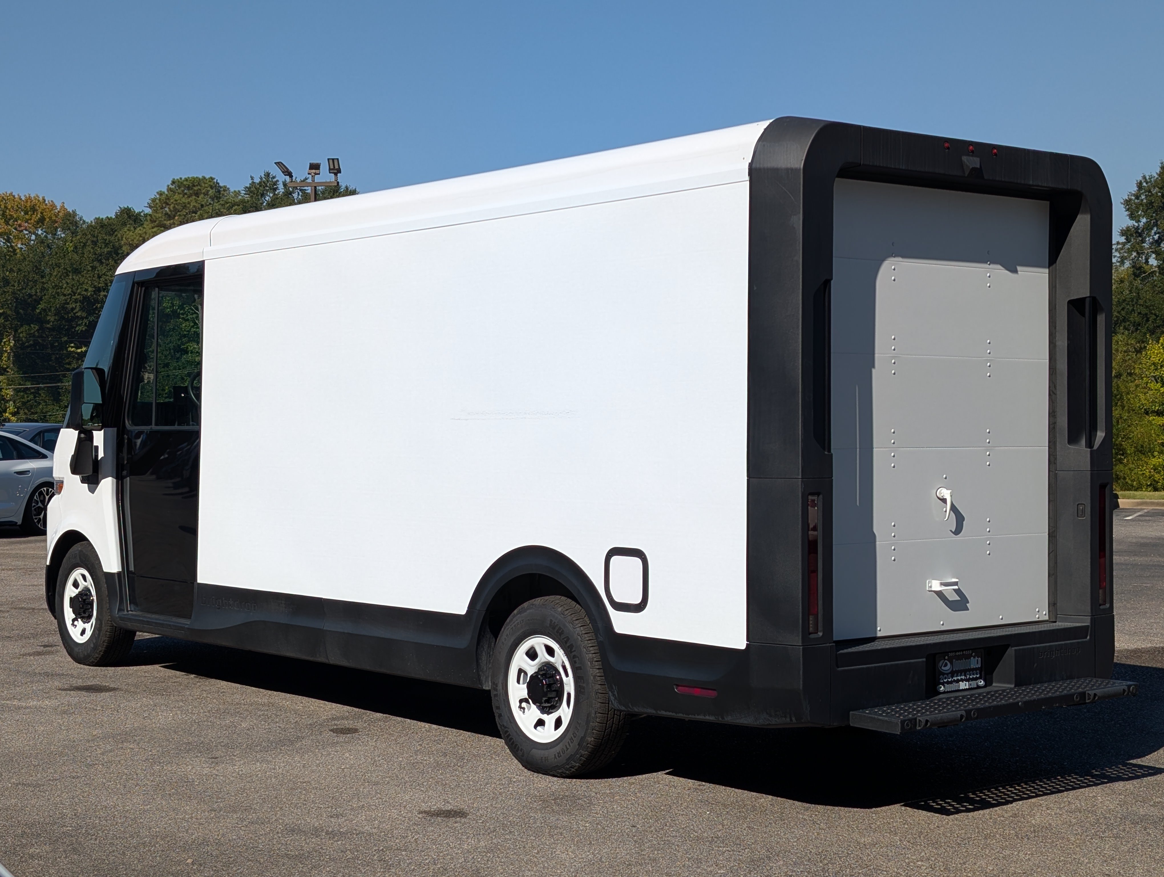 Used 2024 Chevrolet Brightdrop 600 w/ Commercial Equipment Package AWD/4WD image 7