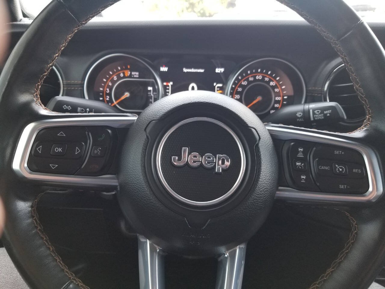 Used 2021 Jeep Gladiator Overland AWD/4WD image 34