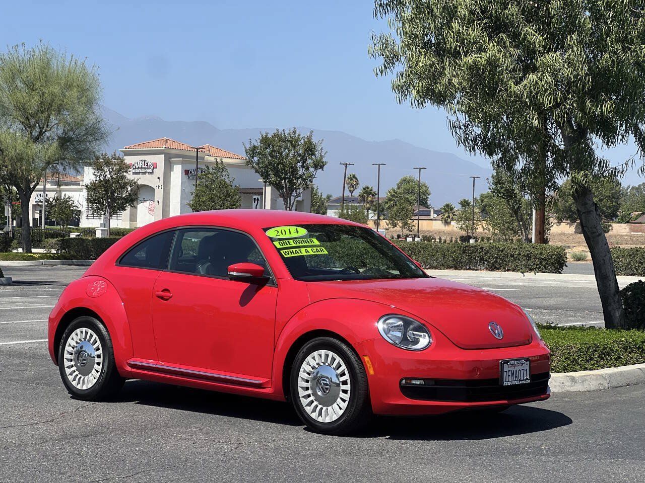 Used 2014 Volkswagen Beetle 2.5 FWD image 2