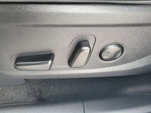 Used 2019 Hyundai Santa Fe Limited image 19