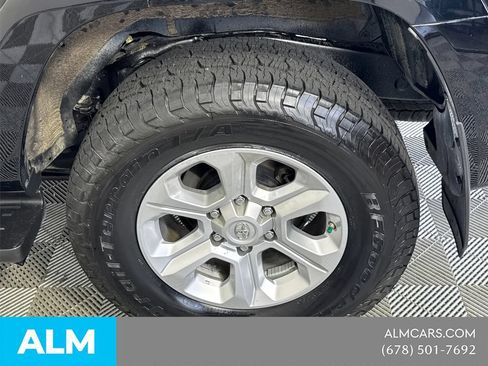 Used 2021 Toyota 4Runner SR5 AWD/4WD image 22
