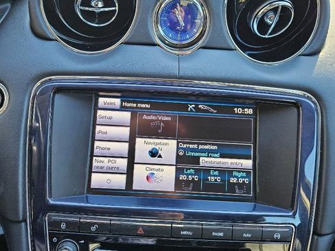 Used 2013 Jaguar XJ L Portfolio image 44