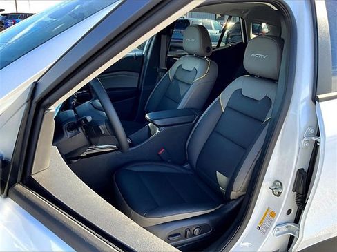 New 2026 Chevrolet Trax ACTIV w/ Sunroof Package image 9