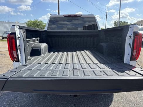 Used 2026 GMC Sierra 1500 AT4 w/ AT4 Premium Package AWD/4WD image 10