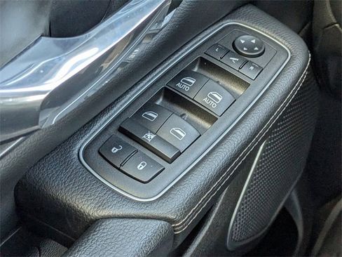 Certified 2022 RAM 1500 Laramie image 22