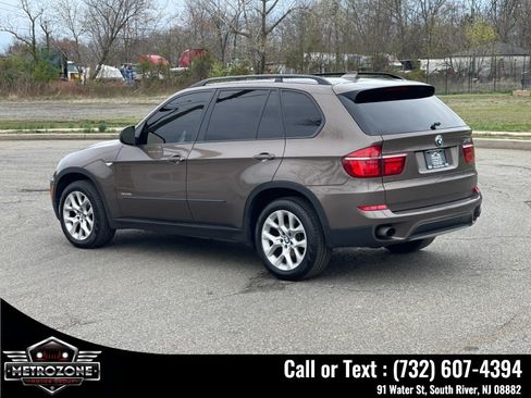 Used 2011 BMW X5 xDrive35i w/ Technology Pkg AWD/4WD image 7