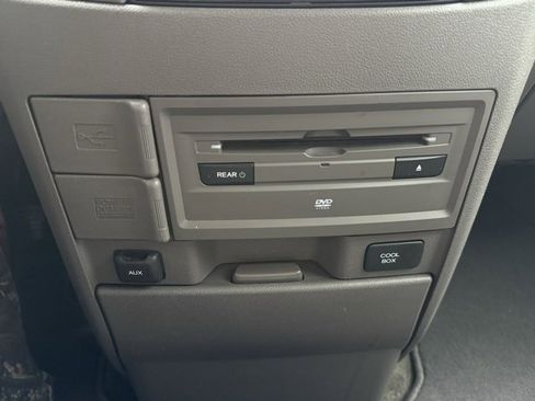 Used 2015 Honda Odyssey Touring Elite image 25