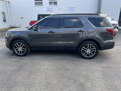 Used 2016 Ford Explorer Sport AWD/4WD image 8