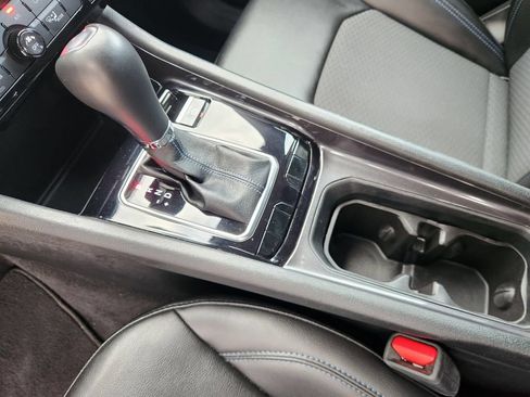 Used 2022 Jeep Compass Latitude FWD image 19