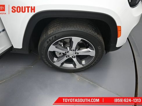 Used 2022 Jeep Grand Cherokee Limited 4xe AWD/4WD image 36