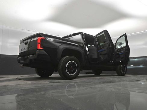 Used 2024 Toyota Tacoma TRD Off-Road w/ TRD Off Road Upgrade Package AWD/4WD image 49