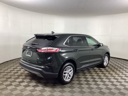 Used 2023 Ford Edge SEL w/ Convenience Package image 2