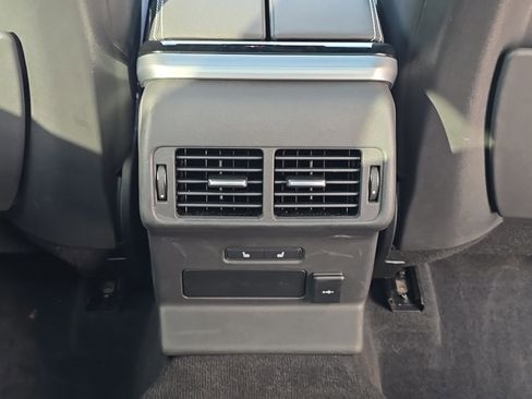 Certified 2023 Land Rover Range Rover Velar R-Dynamic S image 26