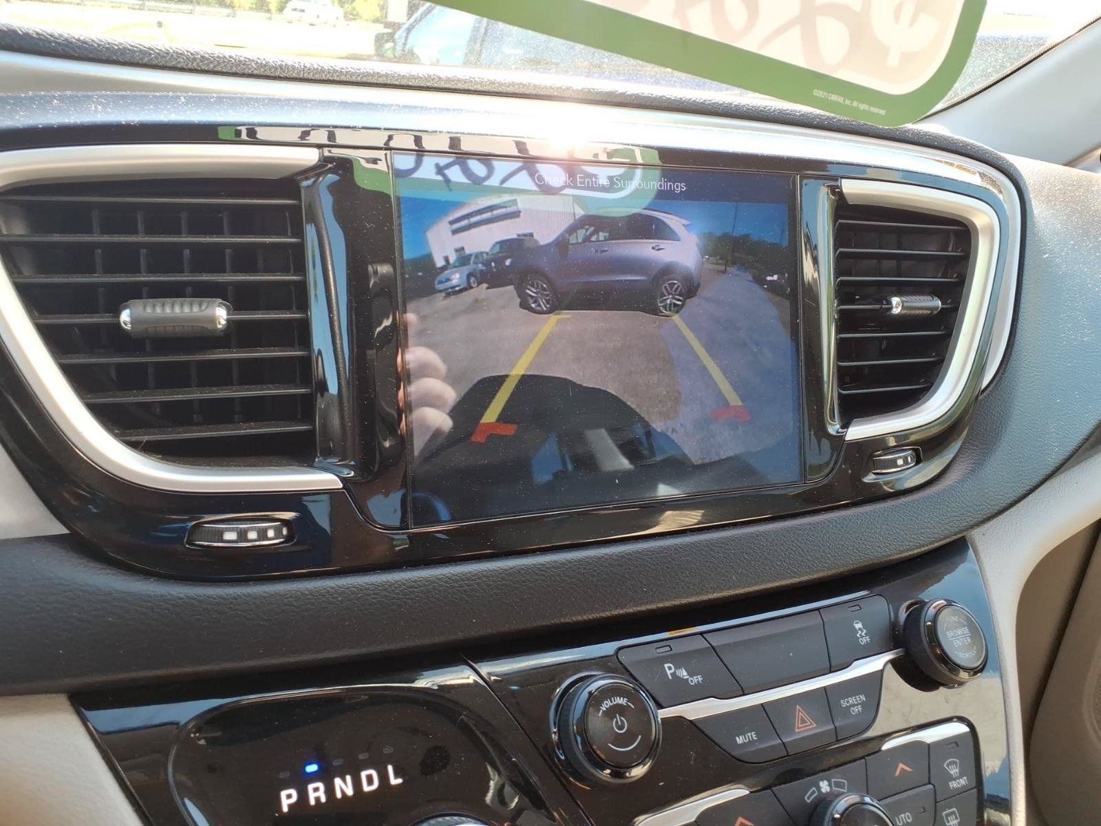 Used 2018 Chrysler Pacifica Touring Plus FWD image 10