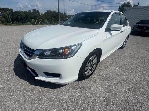 Used 2014 Honda Accord LX image 2