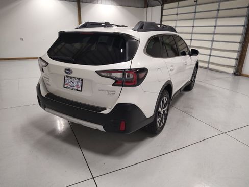 Used 2021 Subaru Outback Limited XT AWD/4WD image 13