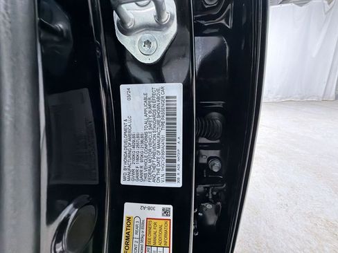 Used 2024 Honda Accord Touring image 15