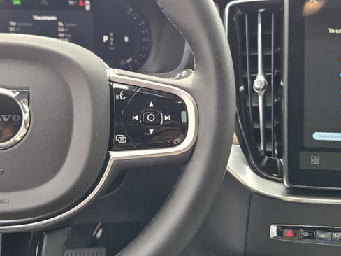 New 2026 Volvo XC90 B6 Plus w/ Protection Package Premier AWD/4WD image 23