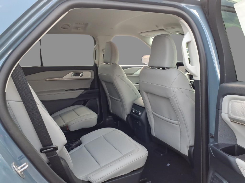 New 2026 Ford Explorer Active w/ Active Comfort Package AWD/4WD image 11