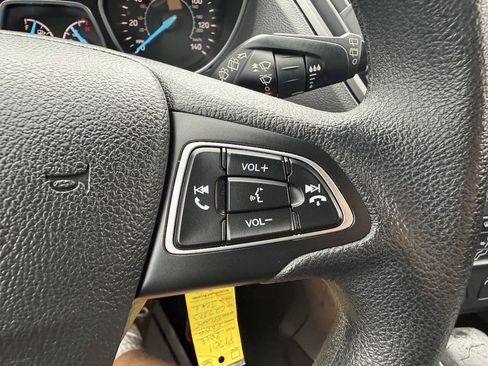 Used 2018 Ford Escape SE w/ SE Sync 3 Package FWD image 27