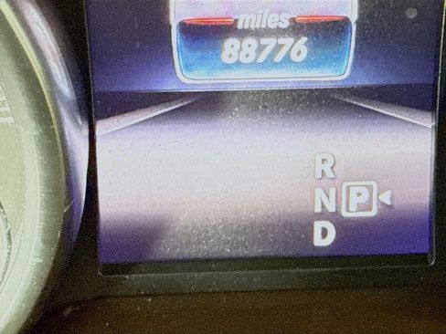 Used 2018 Mercedes-Benz GLE 350 w/ Premium 1 Package image 16