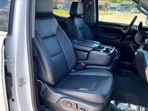 Used 2025 GMC Sierra 1500 SLT AWD/4WD image 29