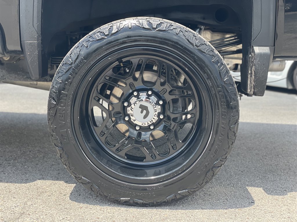 Used 2021 GMC Sierra 2500 SLT AWD/4WD image 30