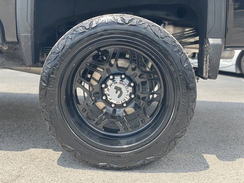 Used 2021 GMC Sierra 2500 SLT AWD/4WD image 30