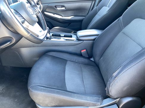 Used 2021 Nissan Sentra SV FWD image 16