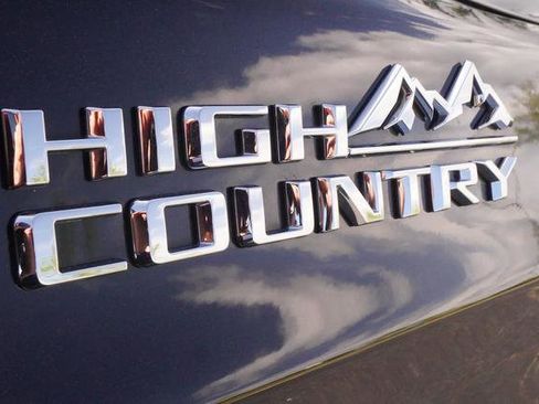 Used 2024 Chevrolet Tahoe High Country AWD/4WD image 46