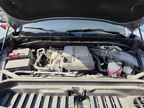 Used 2024 GMC Sierra 1500 SLT w/ SLT Convenience Package image 9