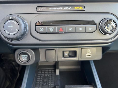 New 2025 Ford Maverick Lariat w/ 4K Tow Package image 69