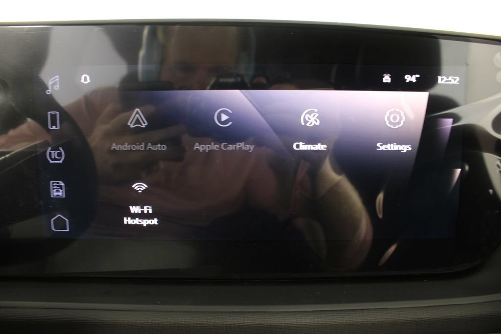New 2026 Buick Envista Sport Touring w/ Convenience I Package FWD image 4