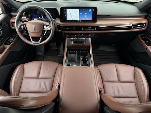 Used 2025 Lincoln Aviator Reserve w/ Jet Appearance Package image 7