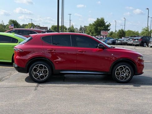 Used 2024 Alfa Romeo Tonale Ti AWD/4WD image 2